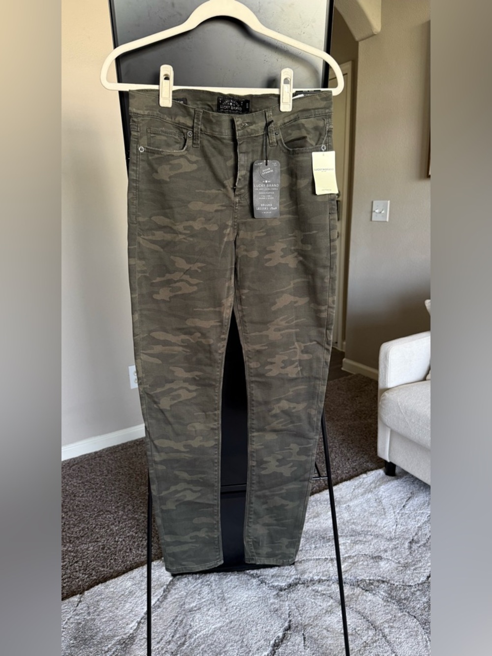NWT Lucky Brand Olive Camo Brooke Legging Jean